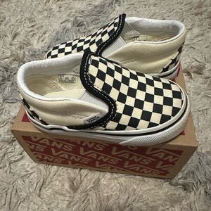 Toddler Checkered Vans Size 5.5